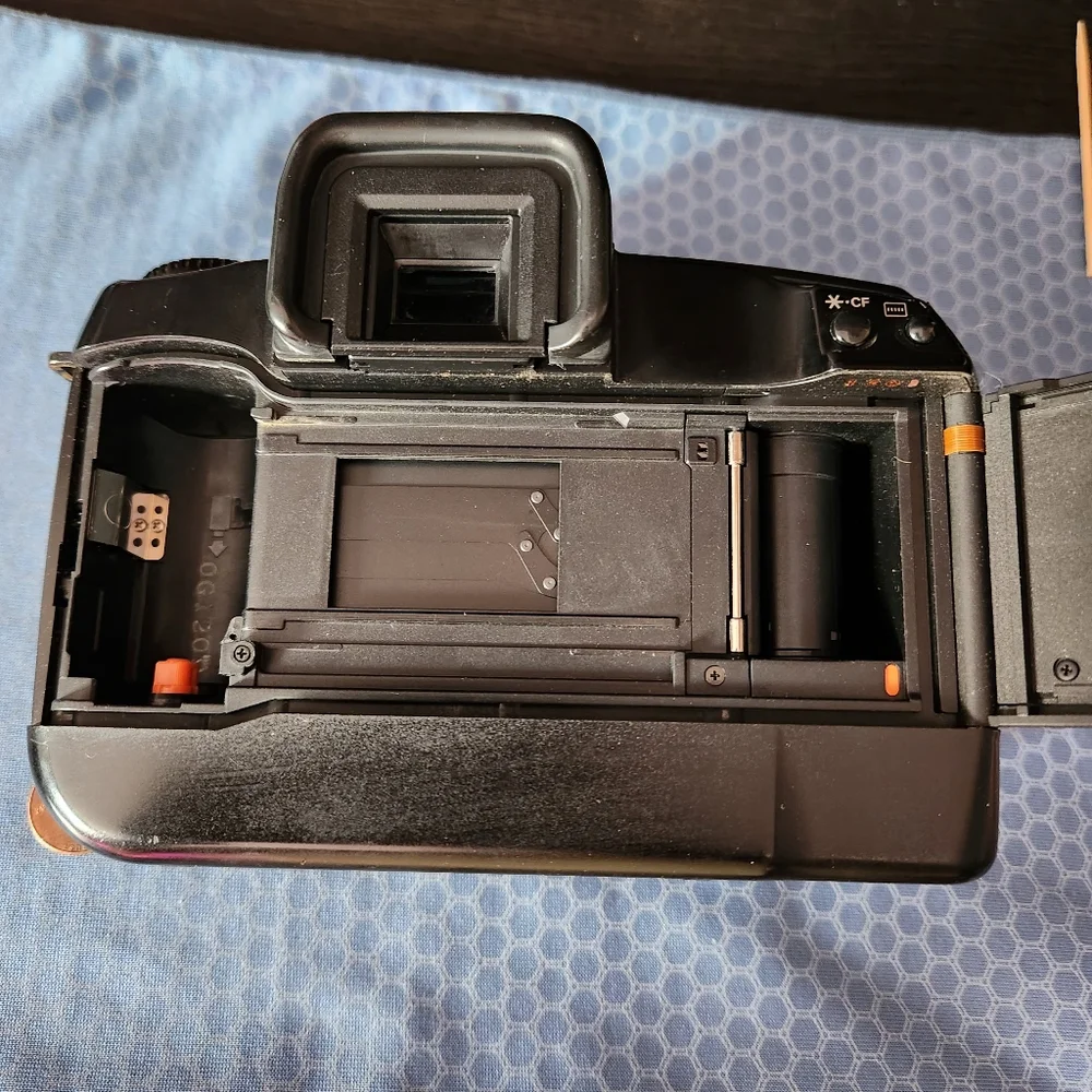 Canon EOS A2E Eye Control 35mm SLR Film Camera Body Only